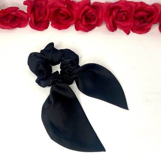 Silk Scrunchie *Bunny Tail * Noir - Scarlett Hair Extensions